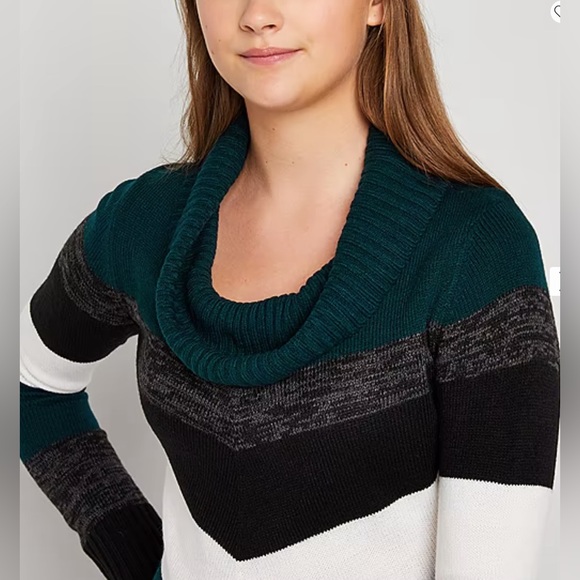 by&by Long Sleeve Sweater Dress - Green Chevron - Picture 3 of 11